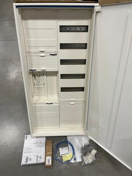 Hager Einfamilienhaus Zählerschrank 1x eHZ Zählerfeld + 1x Verteilerfeld 5-reihig 1100mm mit APZ-Raum (inkl. RJ45-Buchse) !! 16mm² Vorverdrahtung !!